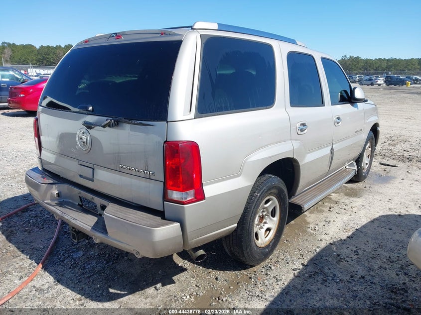 2005 Cadillac Escalade Standard