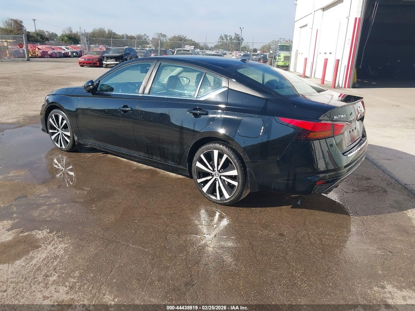 2022 Nissan Altima Sr Vc-Turbo Fwd