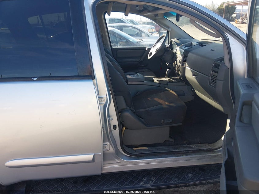 2004 Nissan Pathfinder Armada Le