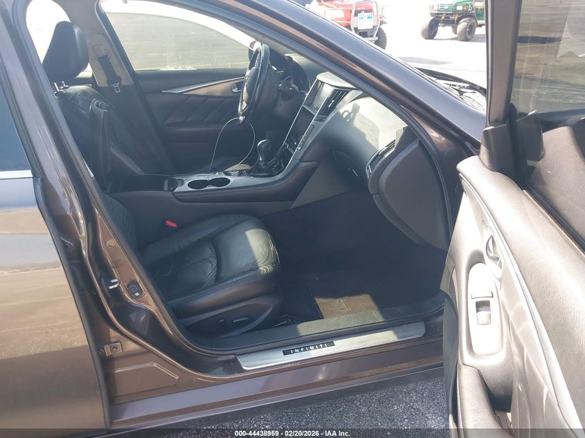 2015 Infiniti Q50 Premium