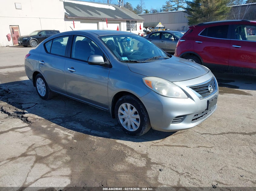 2012 Nissan Versa 1.6 Sv