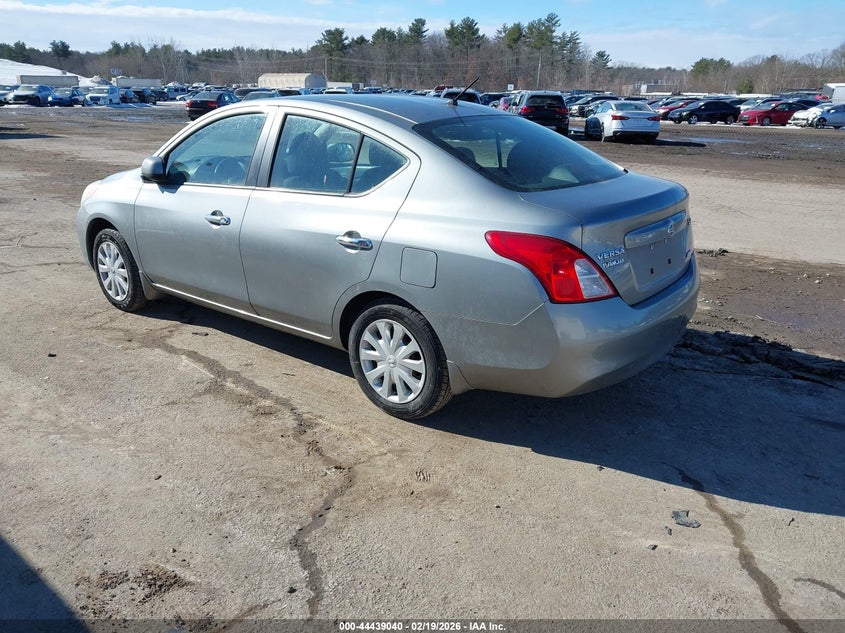 2012 Nissan Versa 1.6 Sv