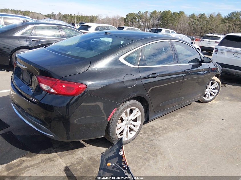 2015 CHRYSLER 200 auction photo 4
