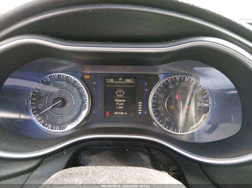 2015 CHRYSLER 200 auction photo 7