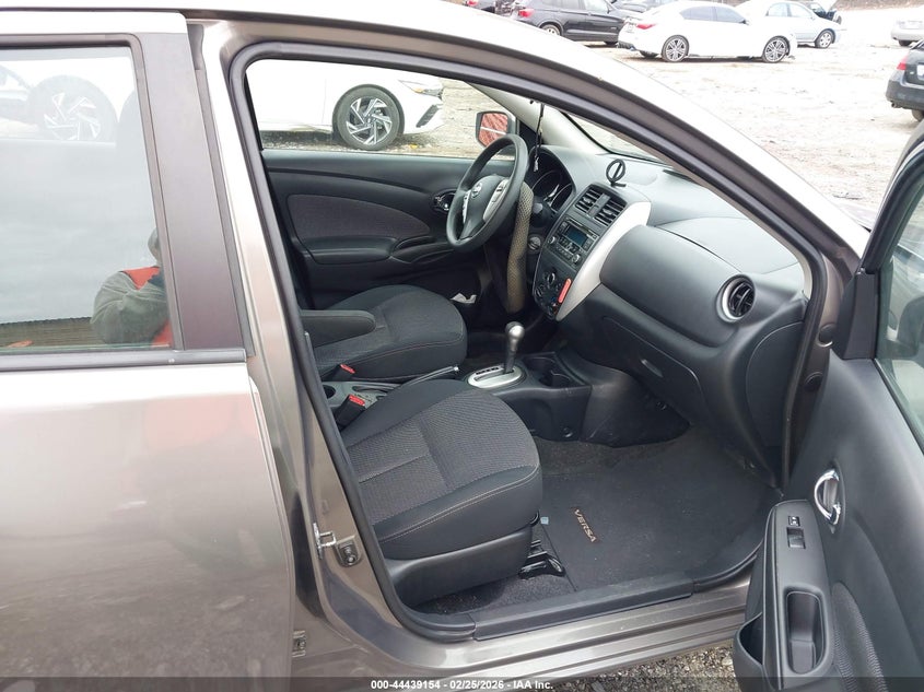 2015 Nissan Versa 1.6 S/1.6 S+/1.6 Sl/1.6 Sv
