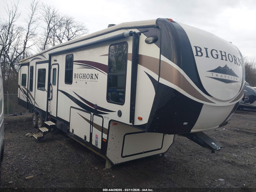 5SFBG422XJE383005 HEARTLAND BIGHORN Photo 1