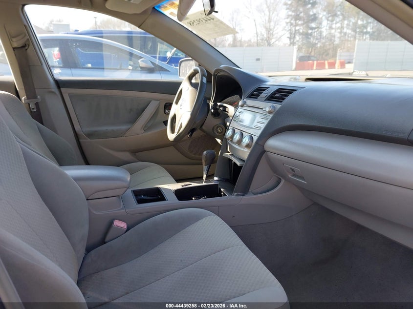 2009 Toyota Camry Le