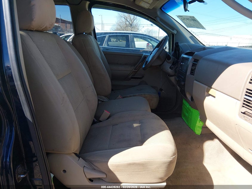 2009 Nissan Titan Se