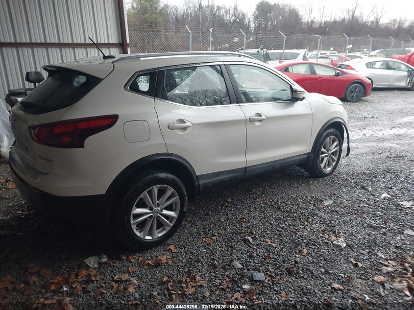 2017 Nissan Rogue Sport Sv