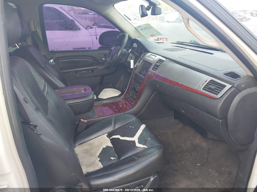 2013 Cadillac Escalade Luxury