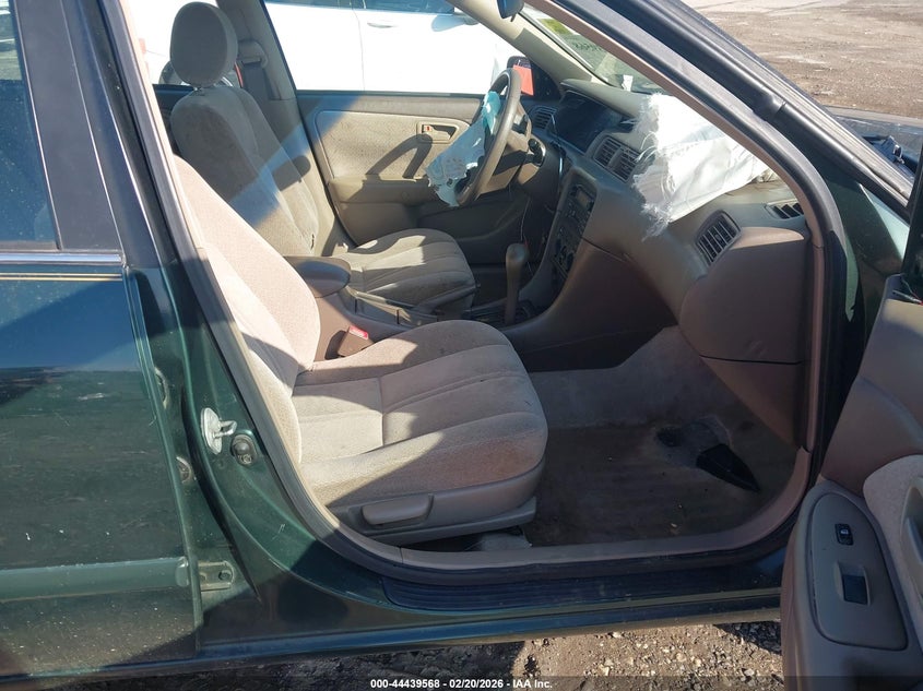 2000 Toyota Camry Le V6