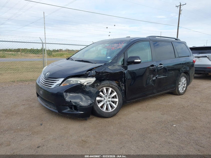 2017 Toyota Sienna Limited 7 Passenger