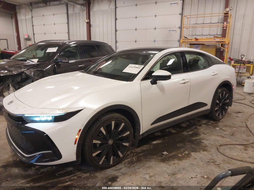 2024 Toyota Crown Platinum