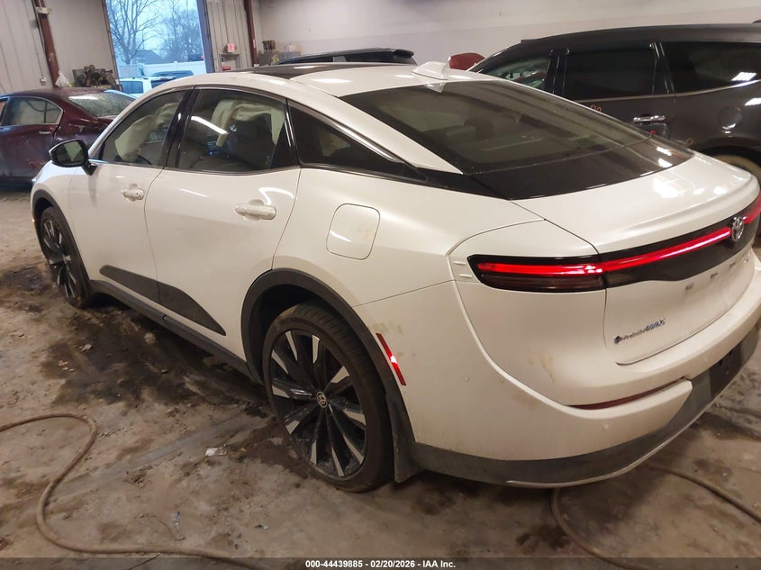 2024 Toyota Crown Platinum