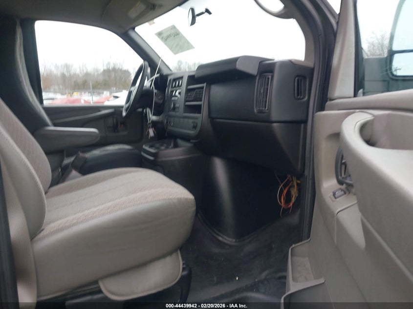 2014 GMC Savana 2500 Work Van