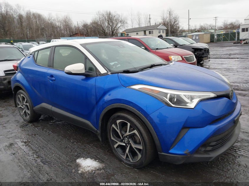 2019 TOYOTA C-HR XLE