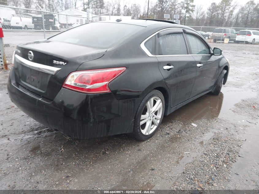 2013 Nissan Altima 3.5 Sv