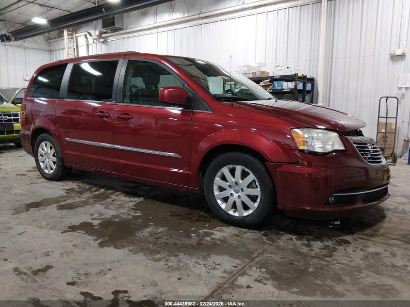 2013 Chrysler Town & Country Touring