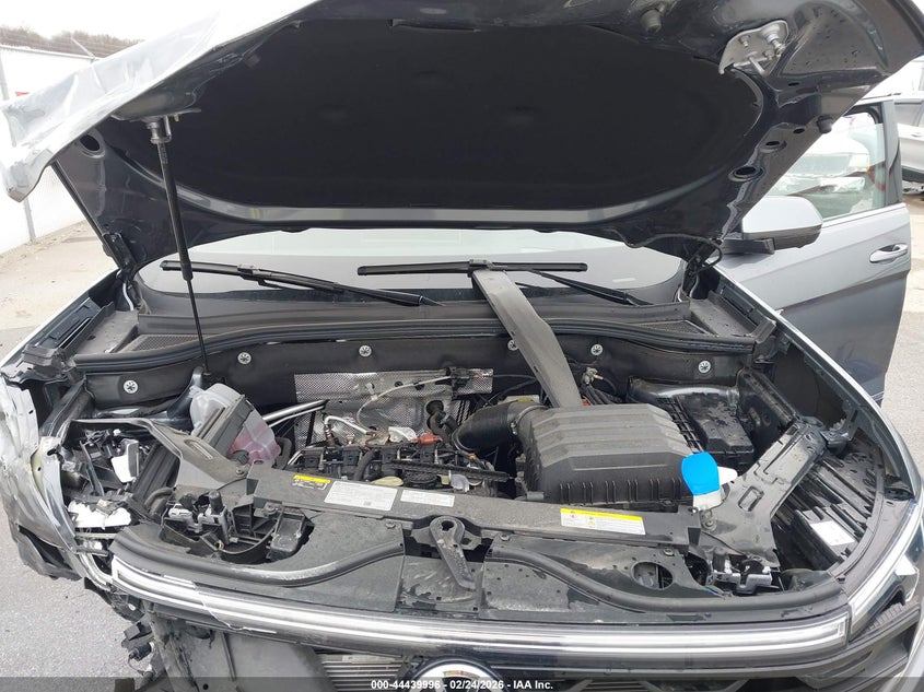 2024 Volkswagen Atlas Cross Sport 2.0T Sel Premium R-Line VIN: 1V2FE2CA0RC239604 Lot: 44439996