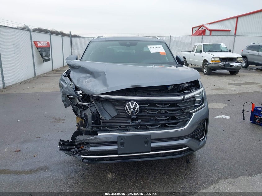 2024 Volkswagen Atlas Cross Sport 2.0T Sel Premium R-Line VIN: 1V2FE2CA0RC239604 Lot: 44439996