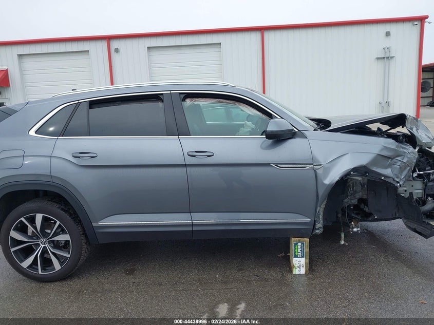 2024 Volkswagen Atlas Cross Sport 2.0T Sel Premium R-Line VIN: 1V2FE2CA0RC239604 Lot: 44439996