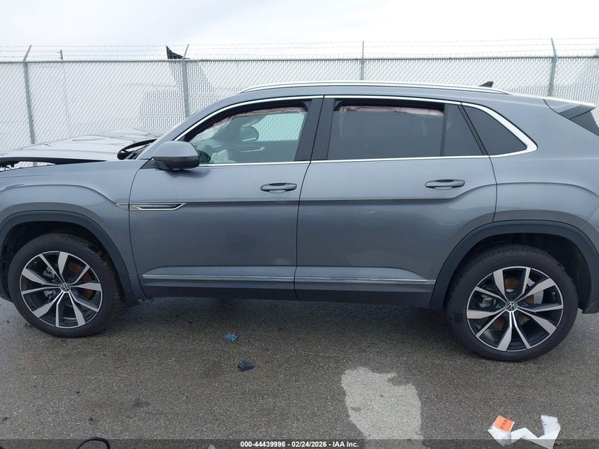 2024 Volkswagen Atlas Cross Sport 2.0T Sel Premium R-Line VIN: 1V2FE2CA0RC239604 Lot: 44439996