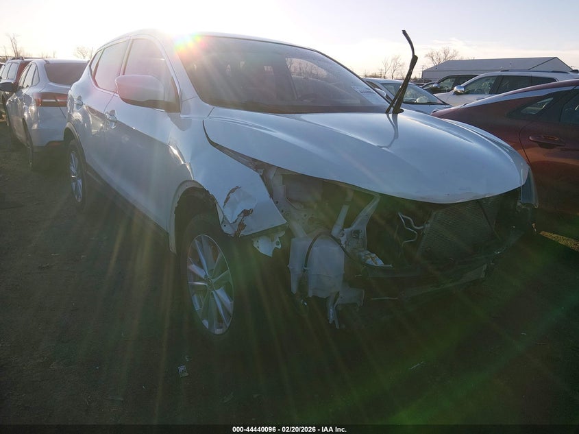 2017 Nissan Rogue Sport S