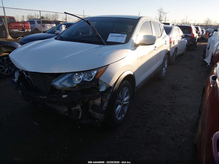 2017 Nissan Rogue Sport S