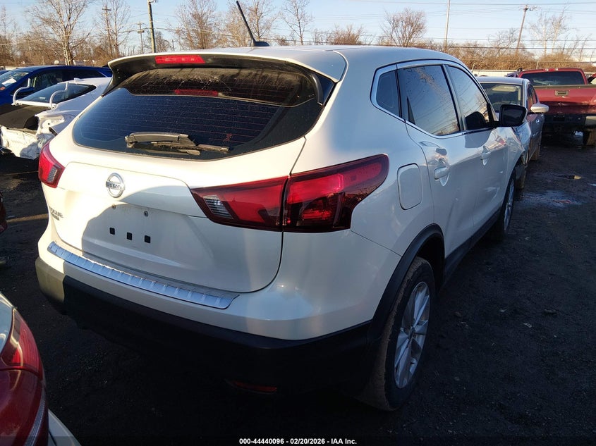 2017 Nissan Rogue Sport S