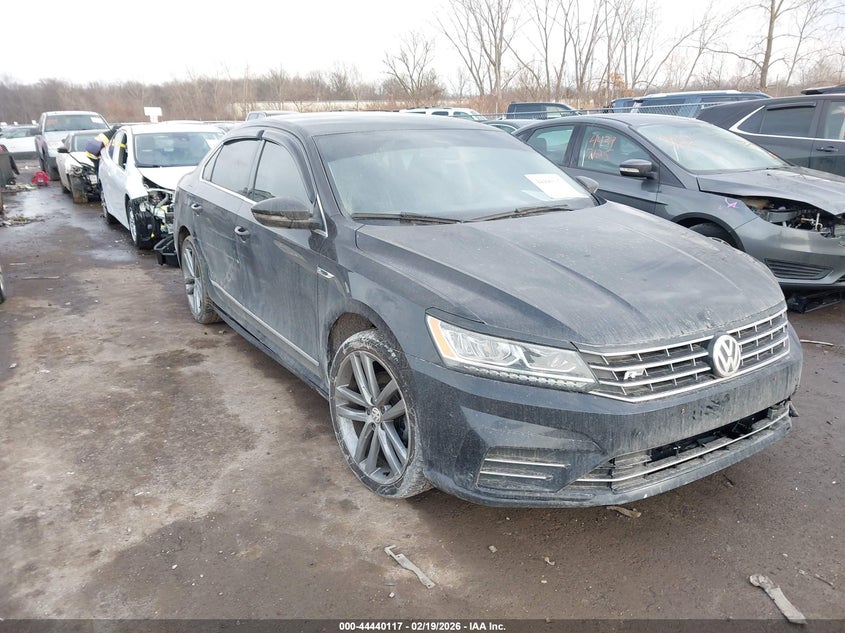 2017 Volkswagen Passat 1.8T R-Line