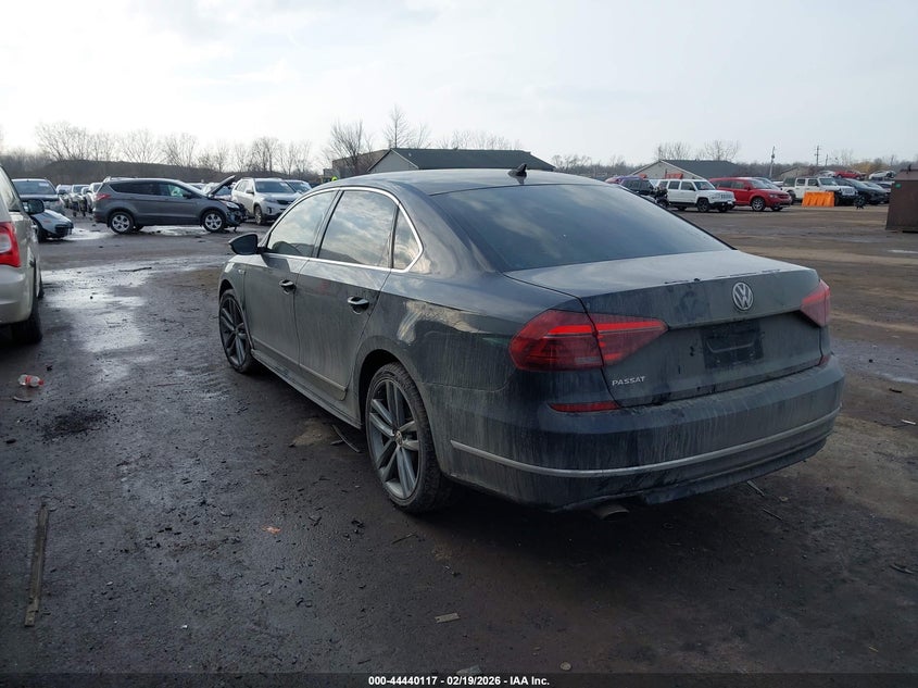 2017 Volkswagen Passat 1.8T R-Line