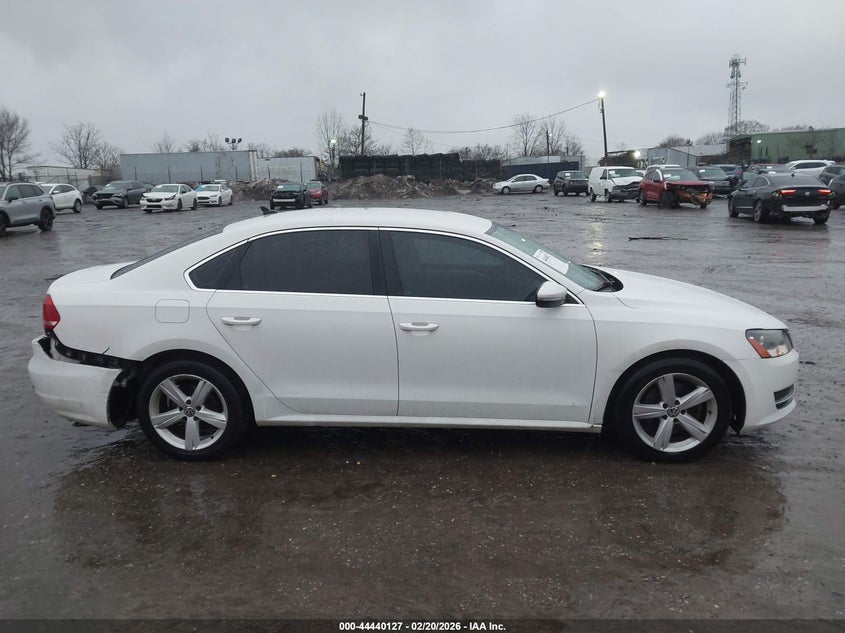 2012 Volkswagen Passat 2.5 2.5L Se white Lot 111044440127 Vin 1VWBP7A37CC017707