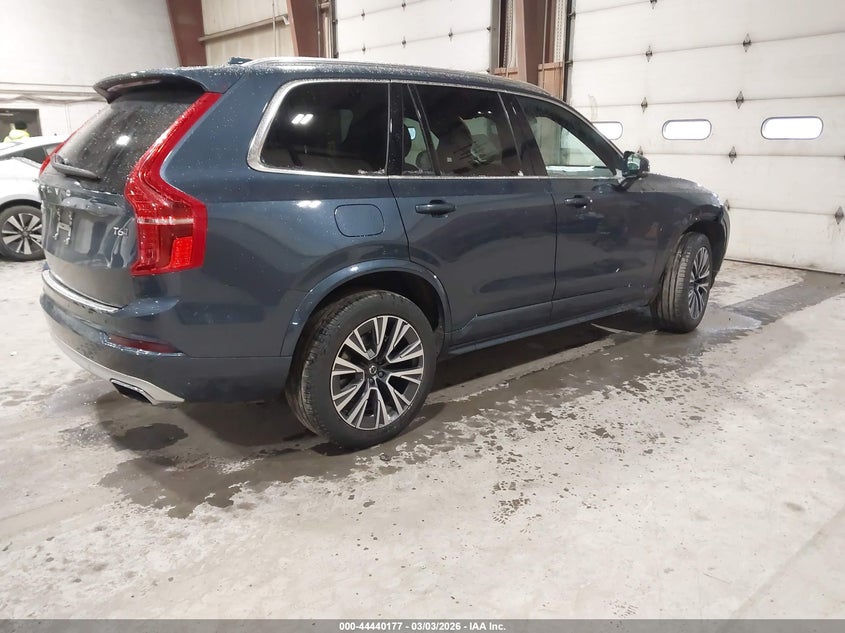 2021 Volvo Xc90 T6 Momentum 7 Passenger