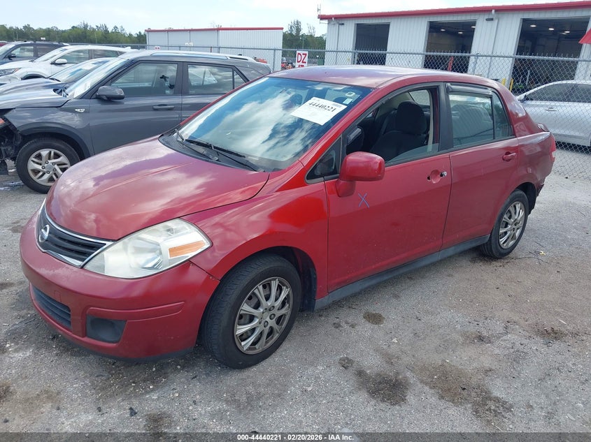 3N1BC1AP5AL376993 2010 NISSAN VERSA 1.8S photo 1