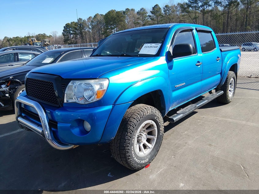 2006 Toyota Tacoma Base V6