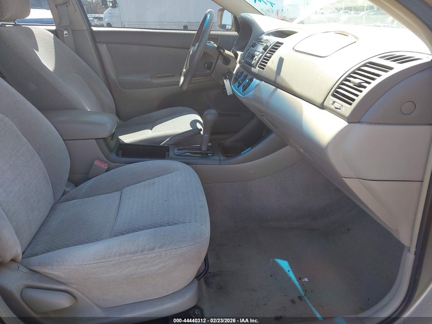 2003 Toyota Camry Le