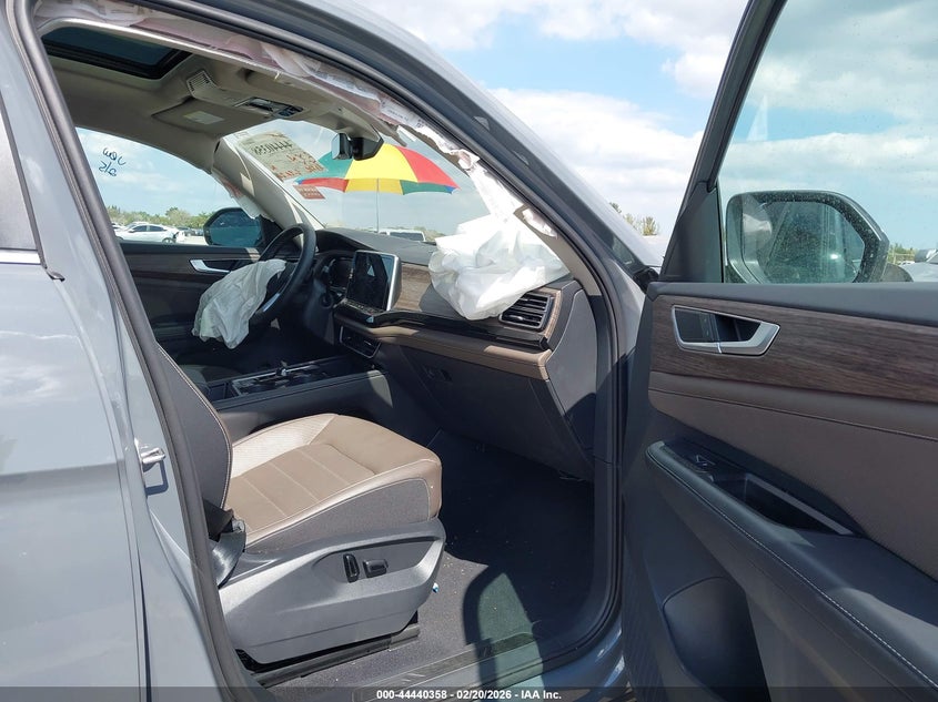 2025 Volkswagen Atlas 2.0T Sel