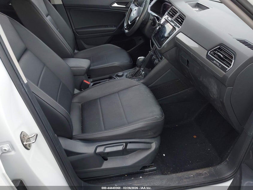 2021 Volkswagen Tiguan 2.0T Se/2.0T Se R-Line Black/2.0T Sel