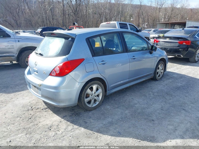 2011 Nissan Versa 1.8Sl