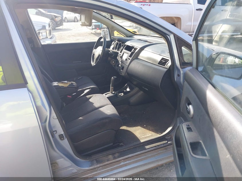 2011 Nissan Versa 1.8Sl