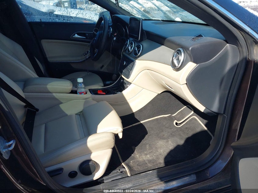 2016 Mercedes-Benz Cla 250