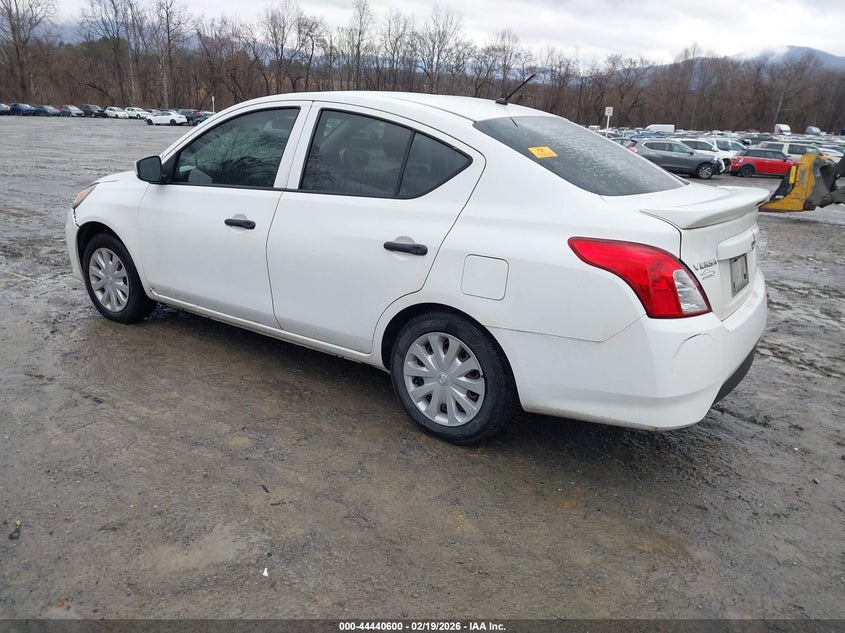 2018 Nissan Versa 1.6 S+