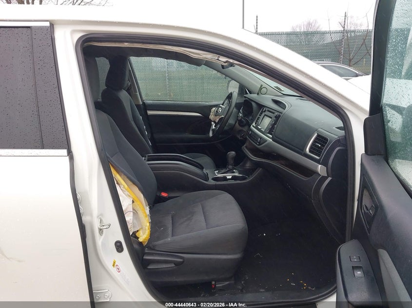 2019 Toyota Highlander Le