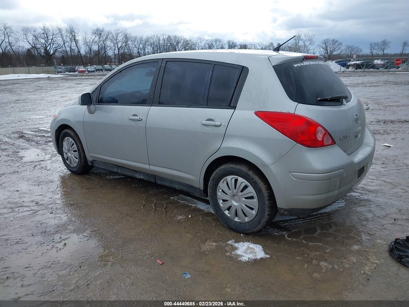 2012 Nissan Versa 1.8 S