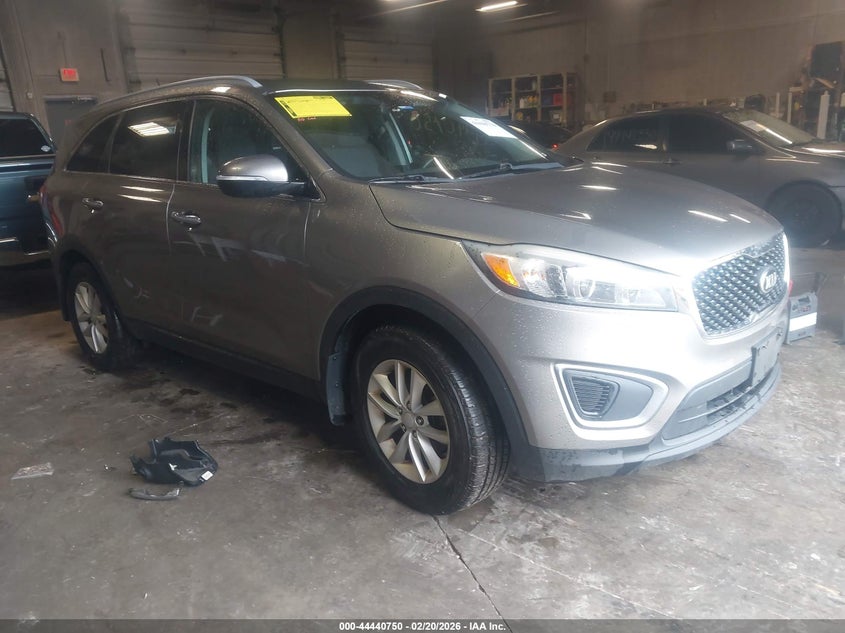 2016 KIA SORENTO 2.4L LX