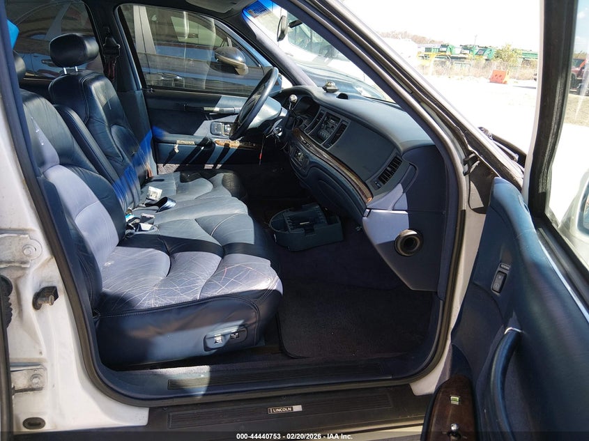 1995 Lincoln Town Car Signature/Spinnaker