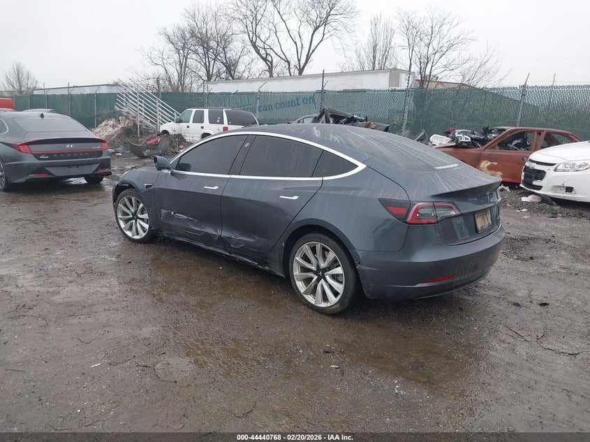 2019 Tesla Model 3 Long Range/Performance