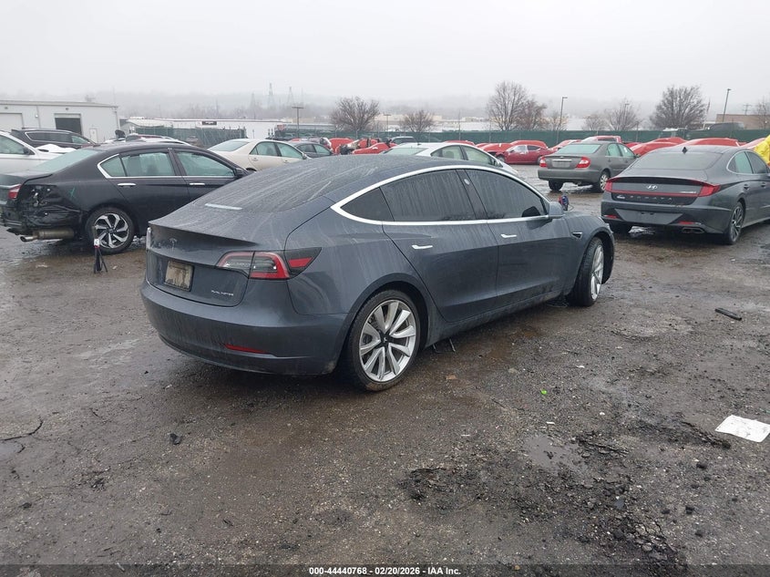 2019 Tesla Model 3 Long Range/Performance