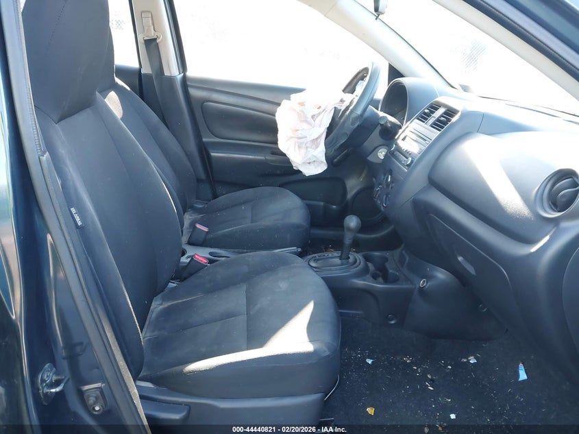 2017 Nissan Versa 1.6 S+