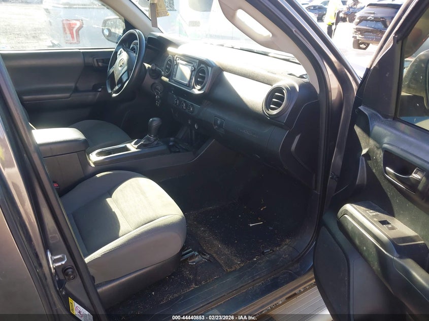 2016 Toyota Tacoma Sr